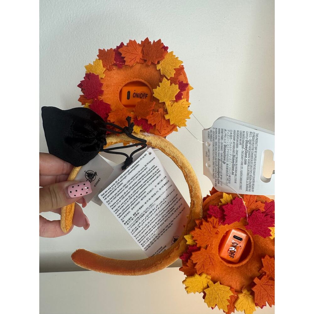 2026 Disney Parks Halloween
Mickey Mouse Wreath
Pumpkin Ear Ears Headband - Picture 2 of 5